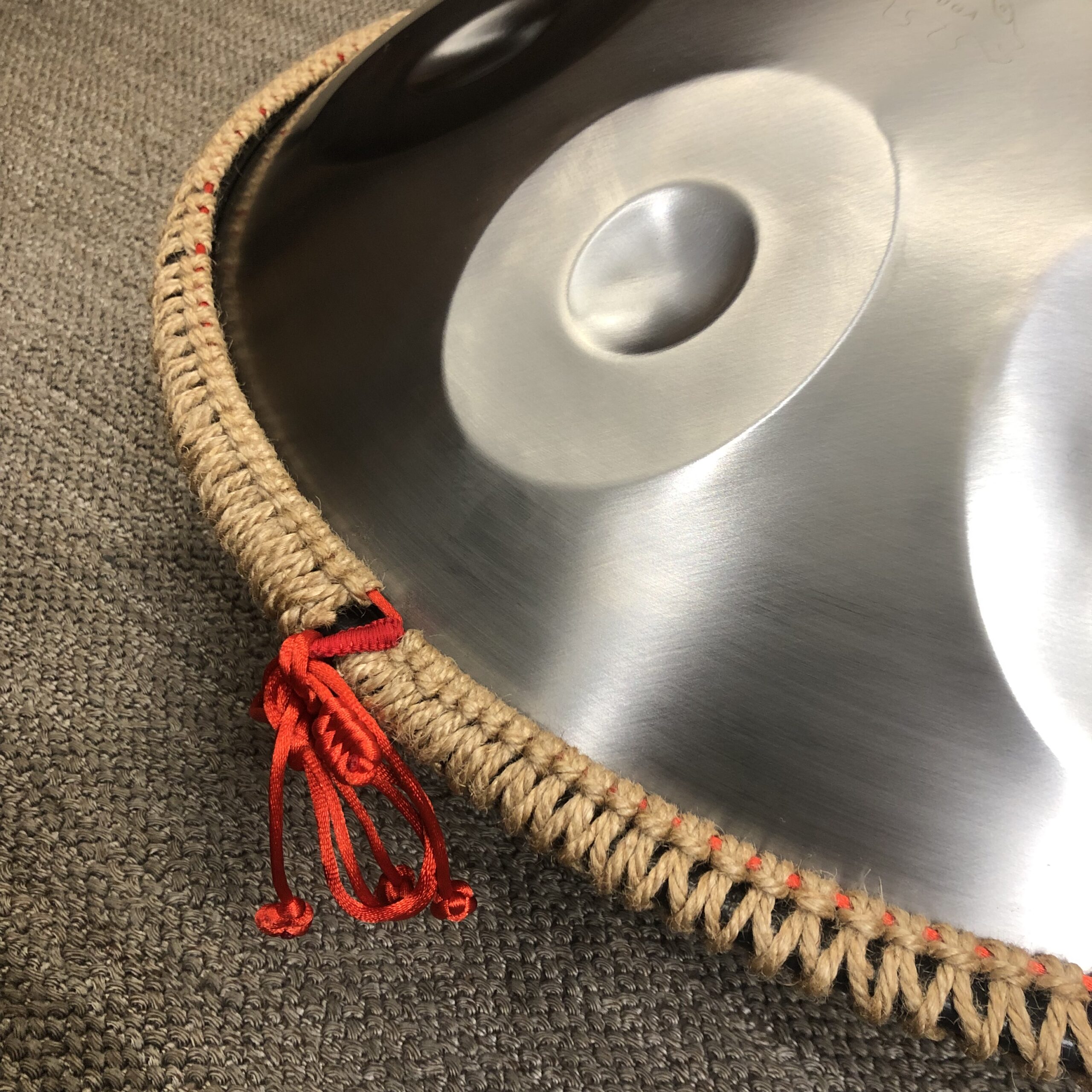 Handpan – instrument z duszą i niepowtarzalnym brzmieniem